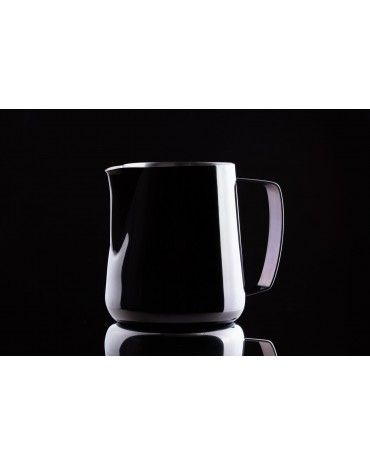 BARISTA HUSTLE /  Pot à lait de précision ( 0.6L) Black